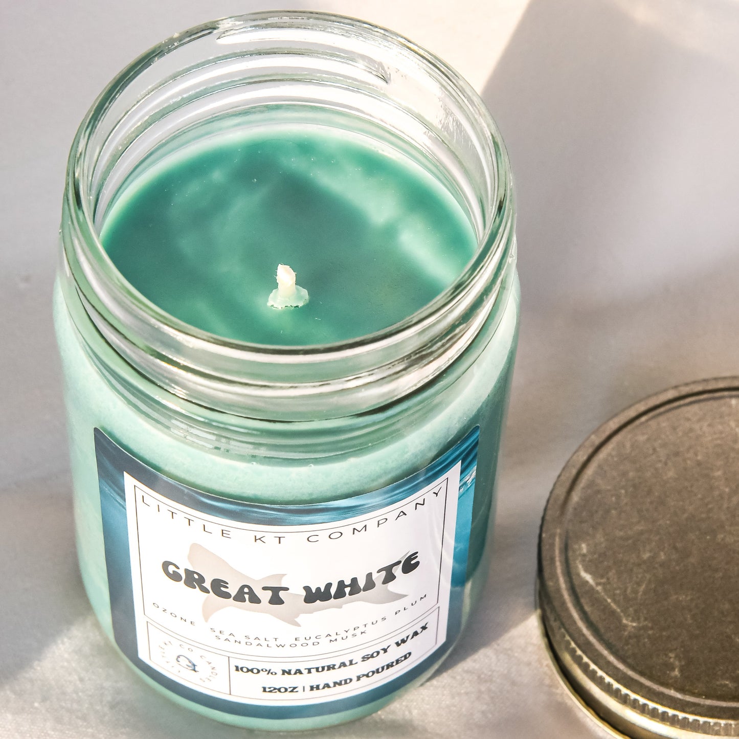 Great White Candle – Ocean Breeze & Sandalwood