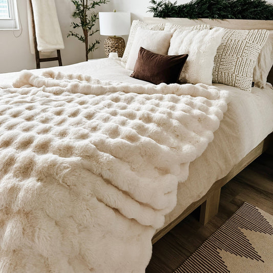 Cream Faux Fur Throw Blanket – 50x60 Luxury Soft Winter Throw