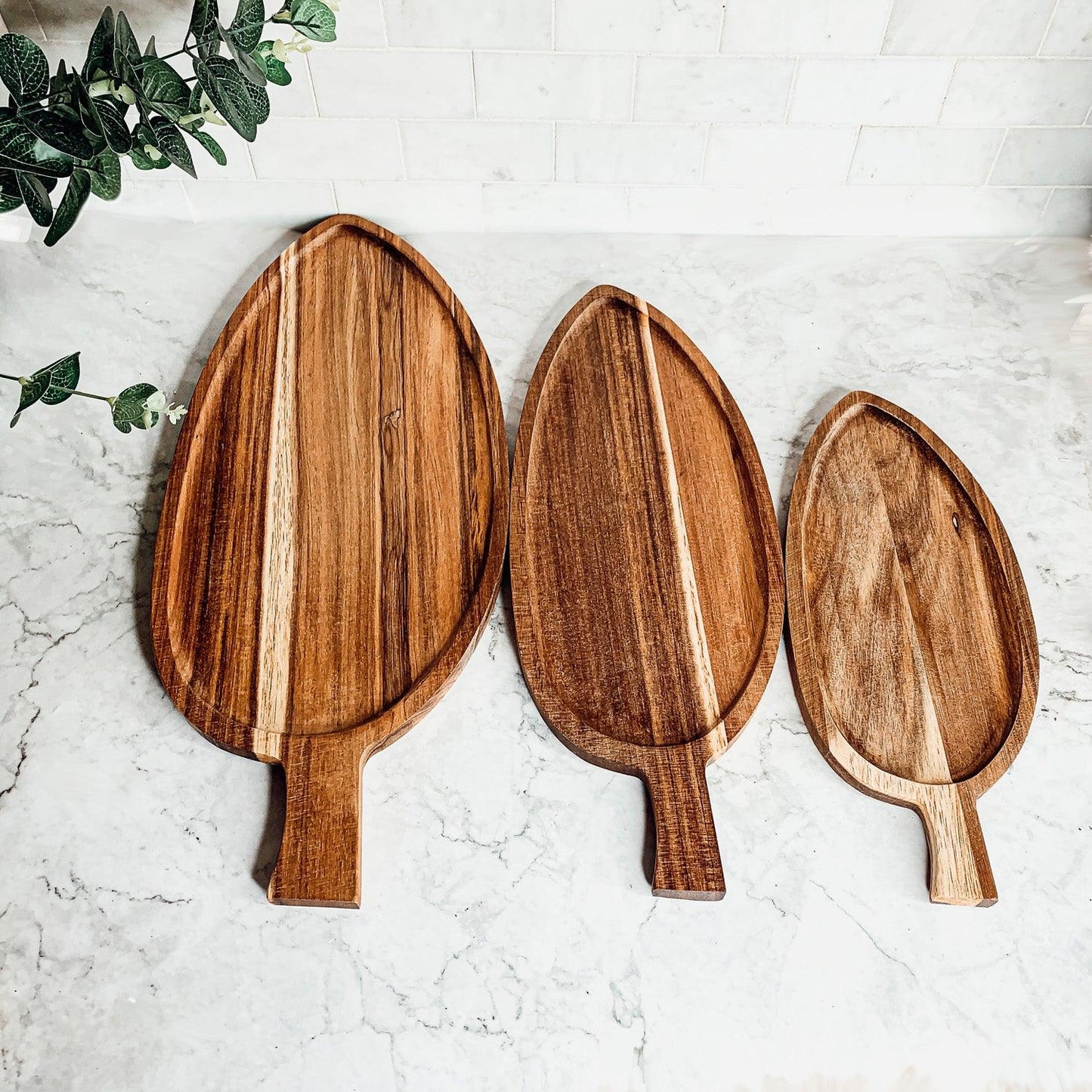 Acacia Wood Leaf-Shaped Serving Trays – Set of 3