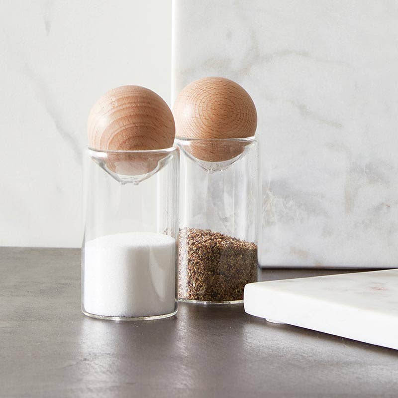 Clear glass salt and pepper shakers