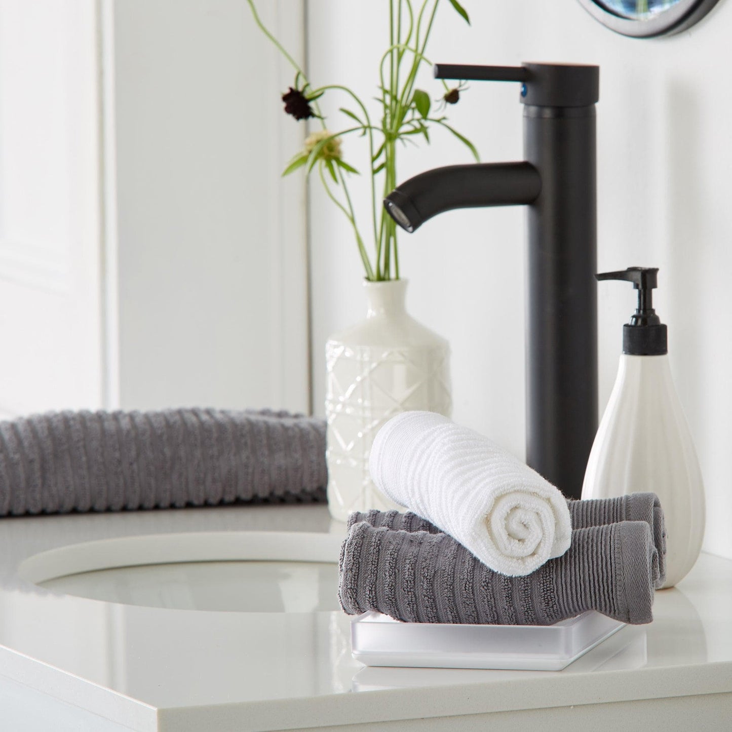 4 Pack Ribbed Hand Towels