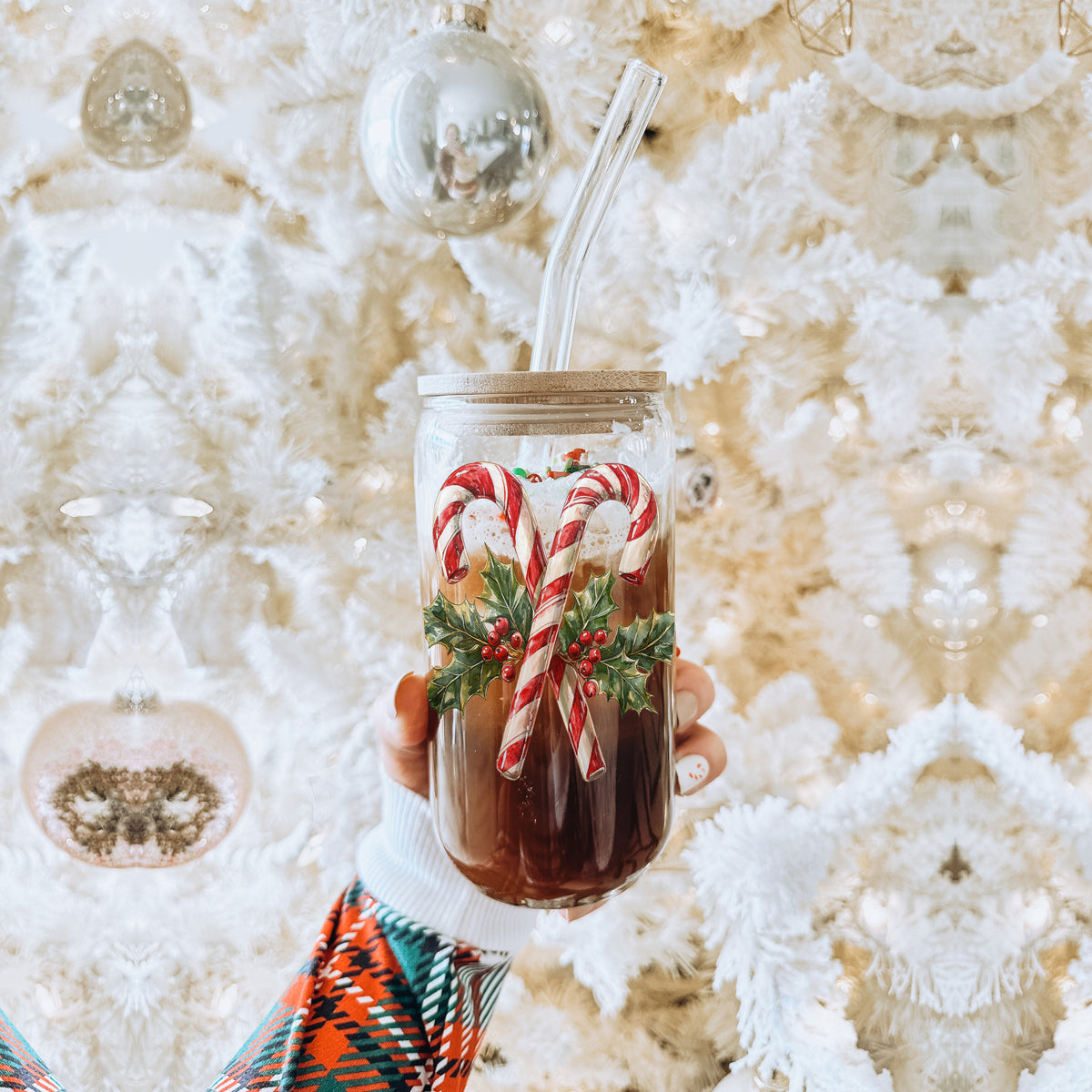 17oz Candy Cane Sipper Glass
