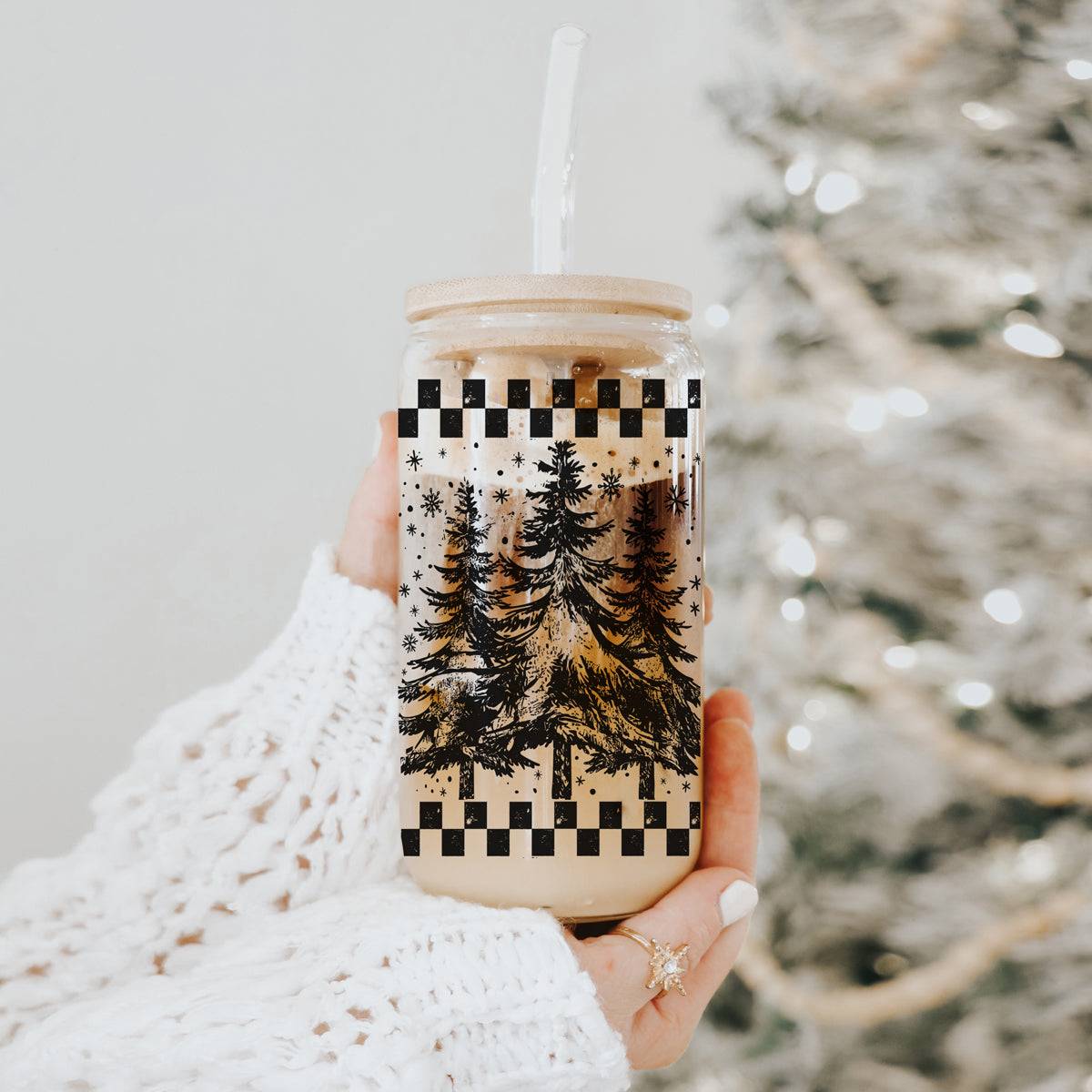 17oz Retro Christmas Tree Glass Tumbler