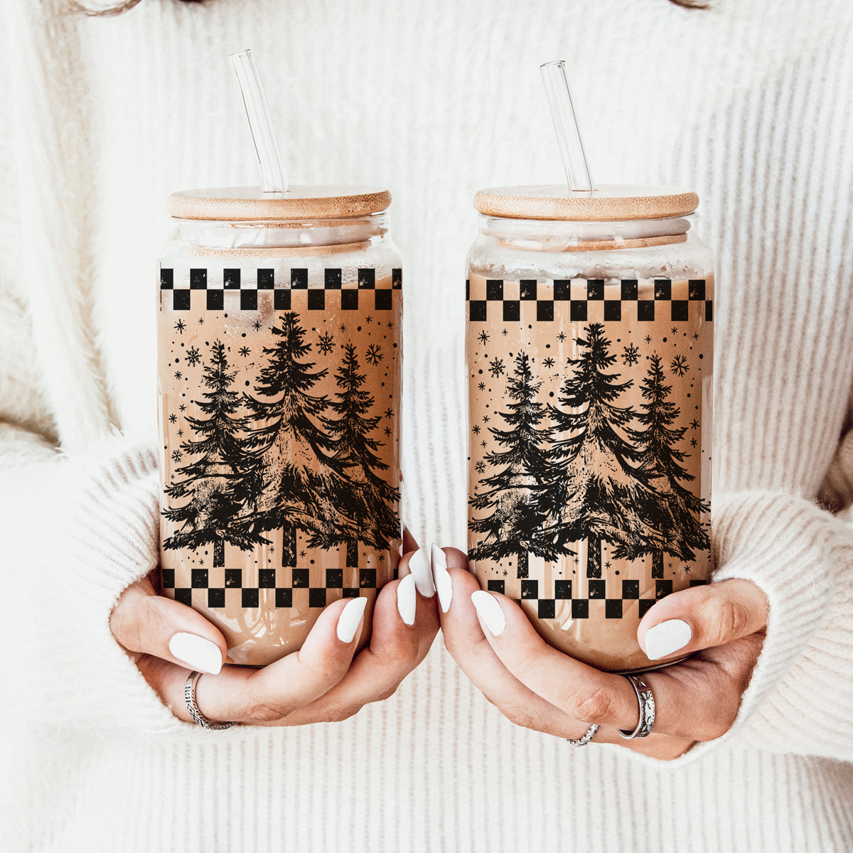 17oz Retro Christmas Tree Glass Tumbler